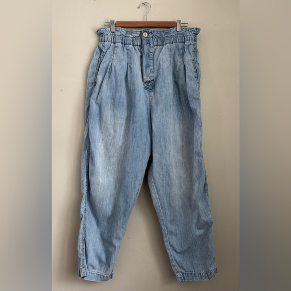 Free People Light Blue Paperbag Waist Ankle Jeans - Picture 3 of 9